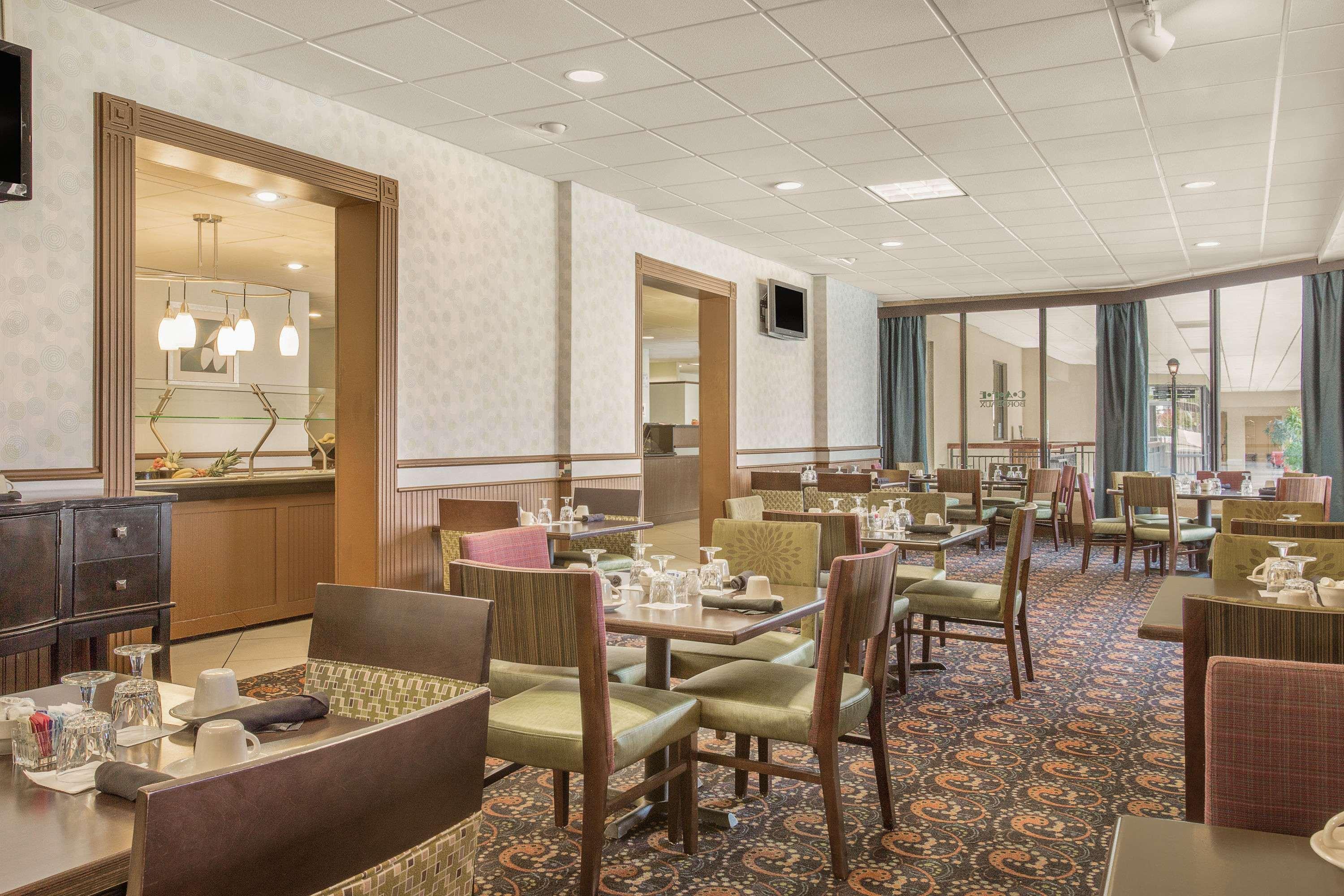 Ramada Plaza By Wyndham Fayetteville Fort Bragg Area Zewnętrze zdjęcie