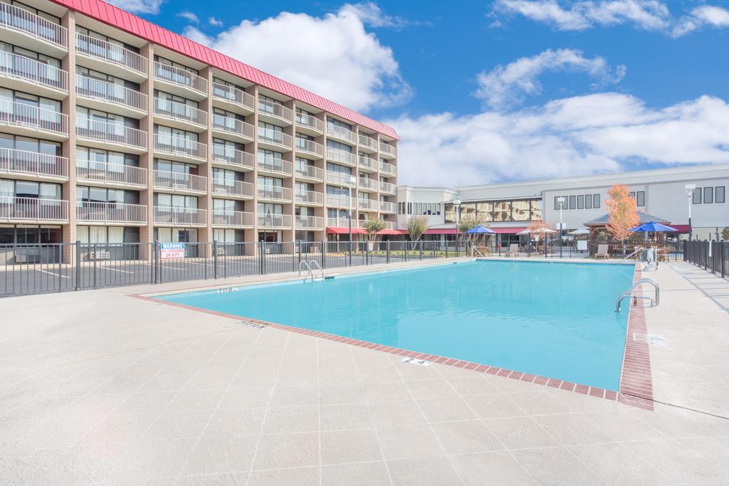 Ramada Plaza By Wyndham Fayetteville Fort Bragg Area Zewnętrze zdjęcie